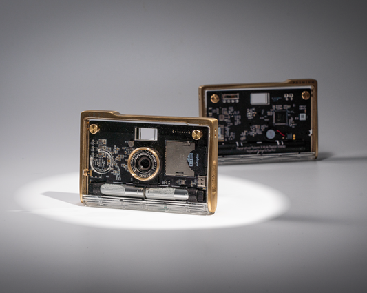 CROZ Camera with Frame